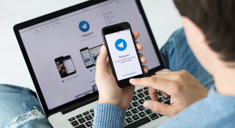 How to live stream in Telegram